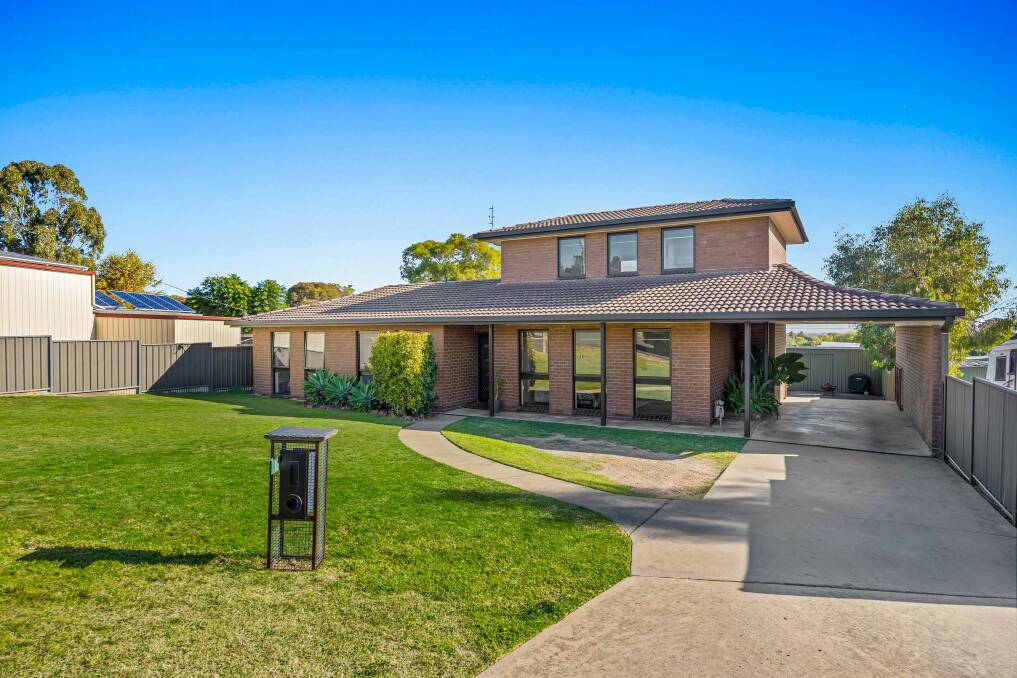 A Home with great style and everyday functionality in Stawell